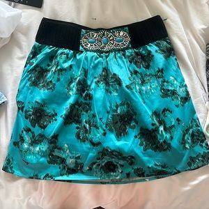 Gorgeous embellished vintage Marciano skirt